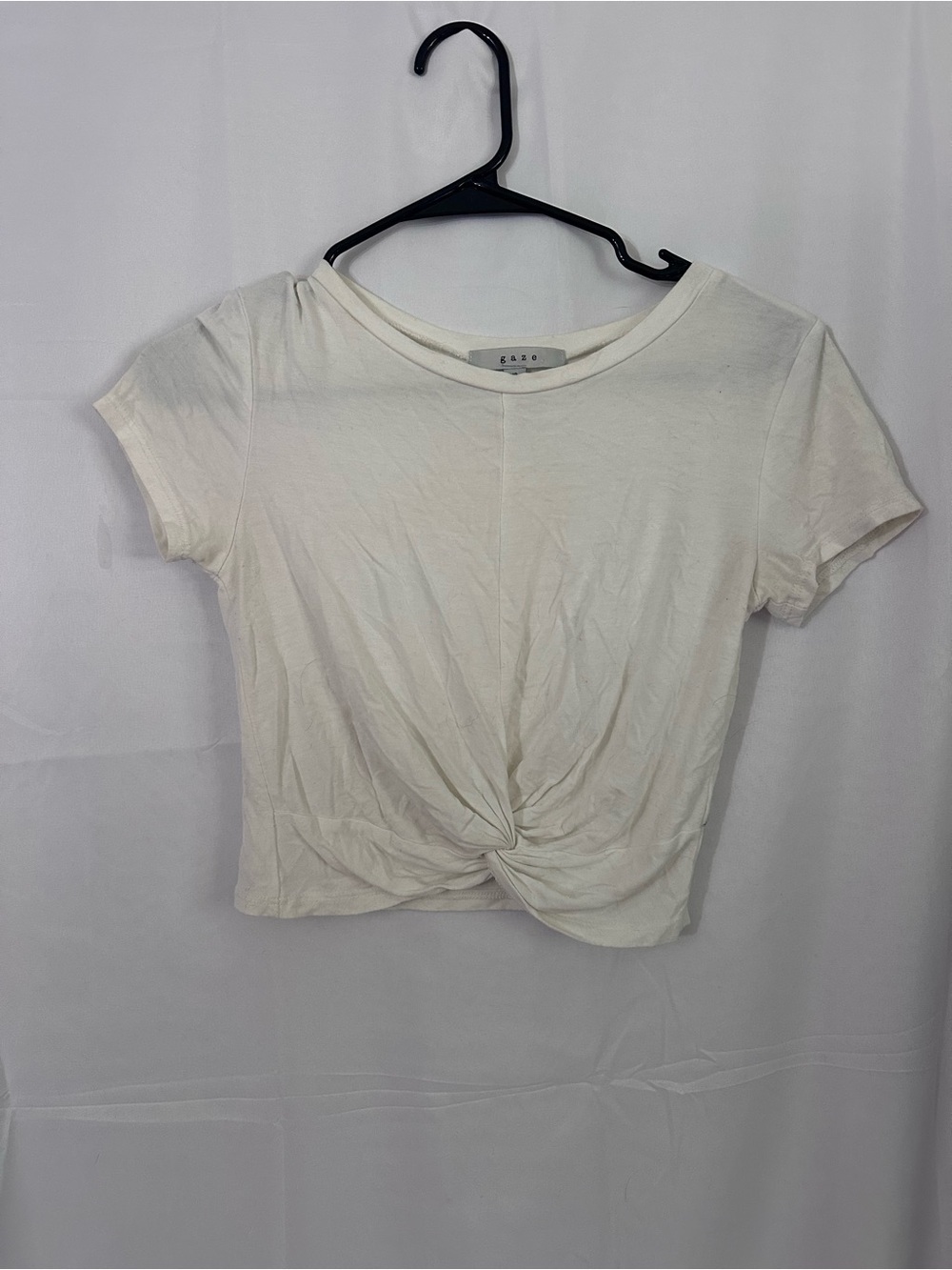 gaze Cream Twist-Knot Crop Top